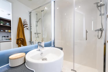 1 bed studio, Nelson Street, Holylands, Belfast, BT151BH - Image 11